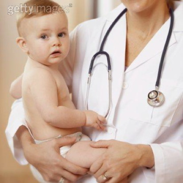 Sering Sesak Napas dan Batuk Kering? Waspadai Gejala Penyakit Langka Ini