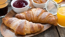 Fakta Tentang Hobi Ngemil di Malam Hari